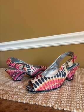 Fitzwell Pink Multicolor Peep-Toe Slingback Heels with Scallop-like Pattern